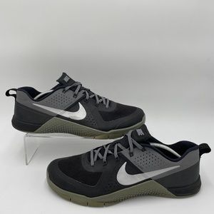 Nike Metcon 1 Flywire Size 11 704688-002